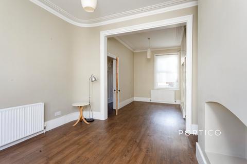 3 bedroom terraced house to rent, Eleanor Road, Stratford, E15