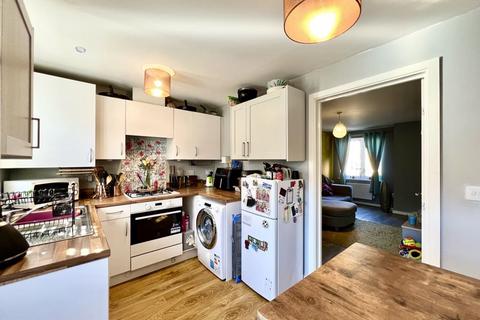 2 bedroom end of terrace house for sale, Travers Close, Calne SN11