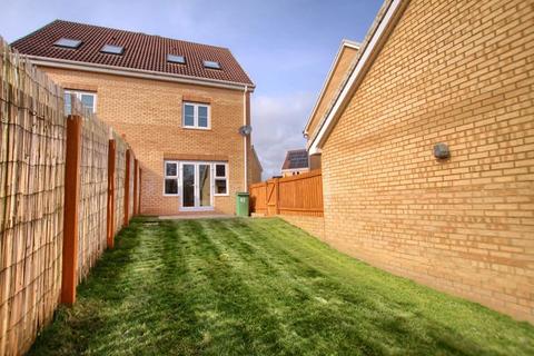 3 bedroom semi-detached house for sale, Hillmorton Road, Ingleby Barwick