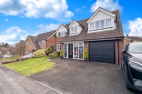 4 bedroom detached house for sale, Tudor Way, Congleton