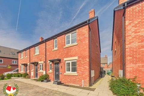 3 bedroom end of terrace house for sale, Redshank Way, Hardwicke, Gloucester