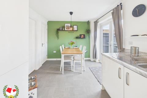 3 bedroom end of terrace house for sale, Redshank Way, Hardwicke, GL2