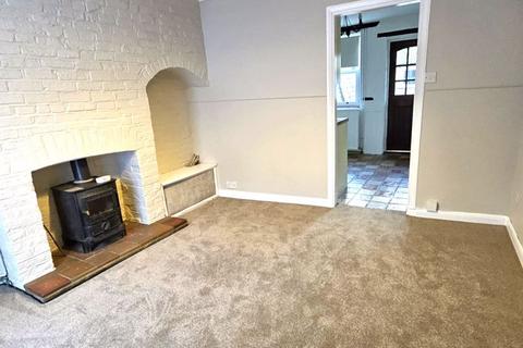 2 bedroom cottage to rent, Church Street, Great Missenden HP16