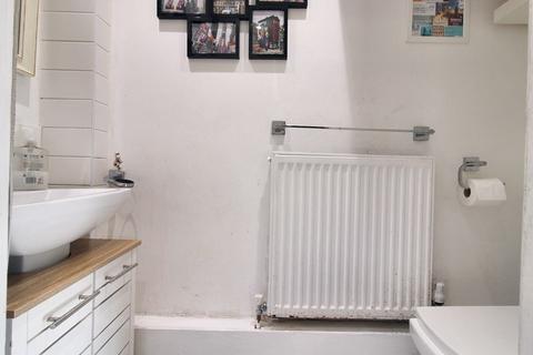 5 Cedar Avenue, Whitefield, Manchester, M45 7FP