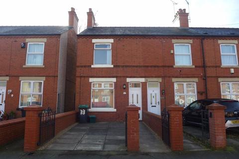 2 bedroom end of terrace house to rent, Norman Road, Wrexham