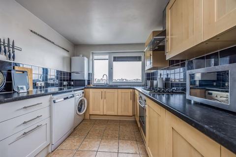 2 bedroom apartment for sale, Victoria Road South, Southsea
