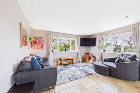 Elm Cottage Claypits, Eastington, Stonehouse, GL10 3AJ