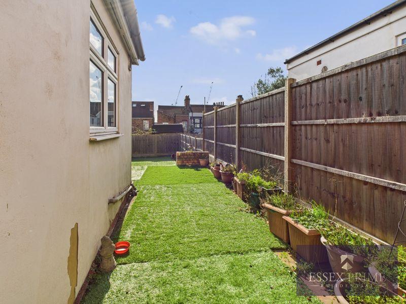 Photo 32