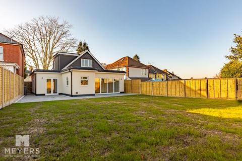 4 bedroom detached bungalow for sale, Ashridge Avenue, Northbourne, BH10