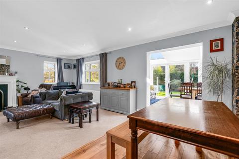 4 bedroom detached house for sale, New Place, Welwyn