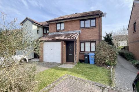 3 bedroom end of terrace house for sale, Taverner Close, Poole BH15