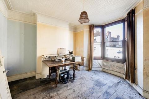 2 bedroom semi-detached house for sale, Avonleigh Road, Bedminster