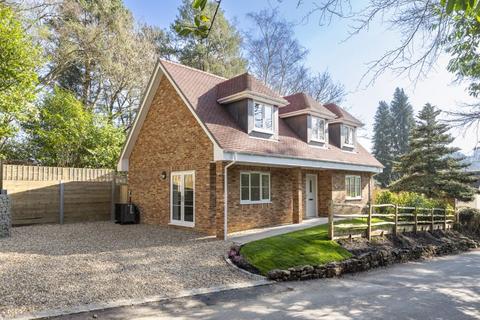 3 bedroom detached house for sale, Mount Pleasant, Crowborough