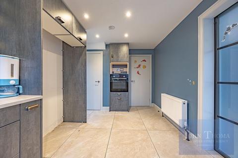 58 Simmons Lane, London, E4 6JH