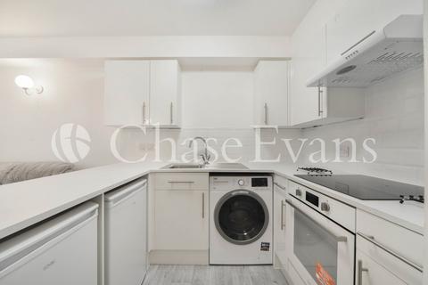 undefined, Ambassador Square, Isle Of Dogs, London, E14