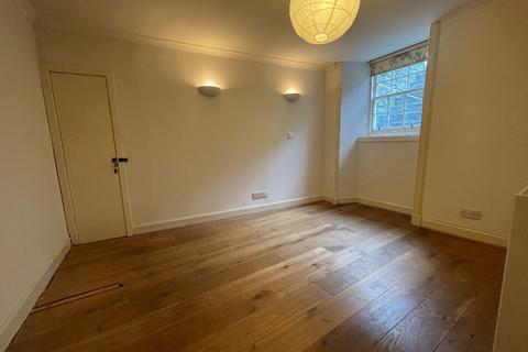 2 bedroom flat to rent, Broughton Street, New Town, Edinburgh, EH1