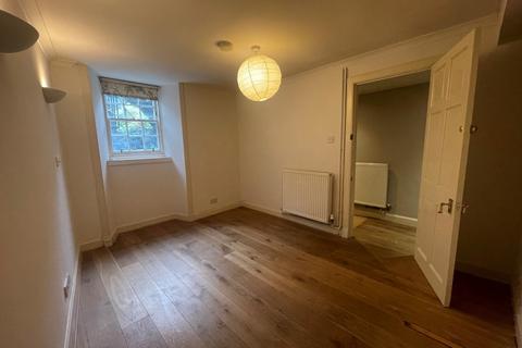 2 bedroom flat to rent, Broughton Street, New Town, Edinburgh, EH1