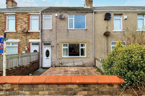 3 bedroom terraced house to rent, Lynwood Avenue, Newbiggin-By-The-Sea, NE64