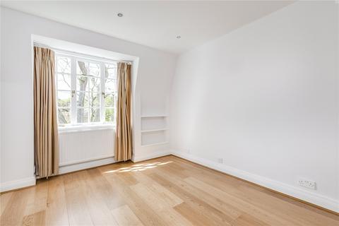 3 bedroom mews to rent, London W14