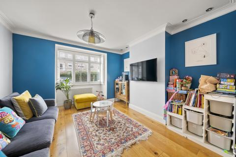 4 bedroom house for sale, Montague Road, Hanwell, W7