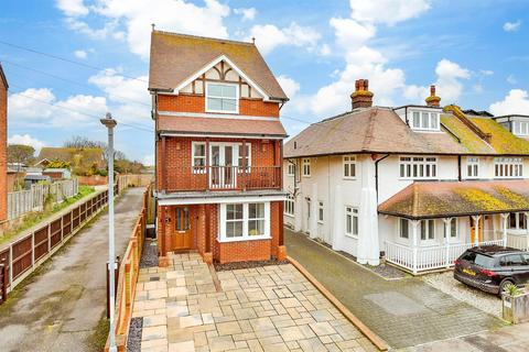 4 bedroom townhouse for sale, Dickens Road, Broadstairs, Kent