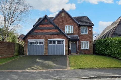 5 bedroom detached house to rent, Beech Drive, Whalley, BB7 9RA