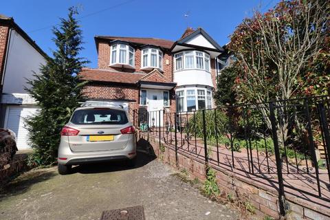 5 bedroom semi-detached house to rent, Edgware HA8