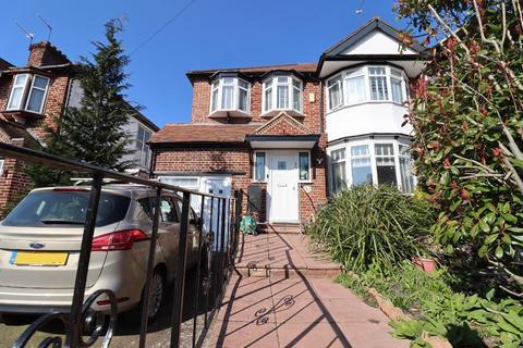 5 bedroom semi-detached house to rent, Edgware HA8