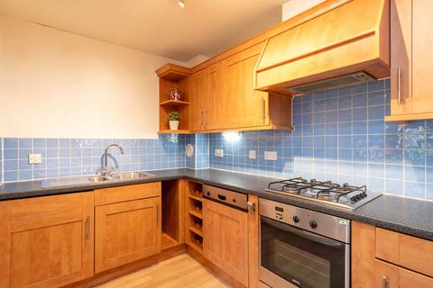 8/3 Powderhall Brae, Edinburgh, EH7 4GE