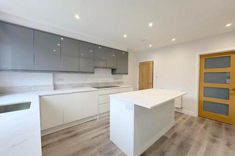 7 bedroom semi-detached house for sale, New Bedford Road, Luton, Bedfordshire, LU3 1LW