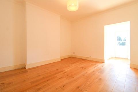 1 bedroom apartment to rent, Lower Addiscombe Road, Croydon, Surrey, CR0