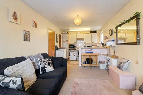 undefined, Swindon Close, Cheltenham, Gloucestershire, GL51 9EA