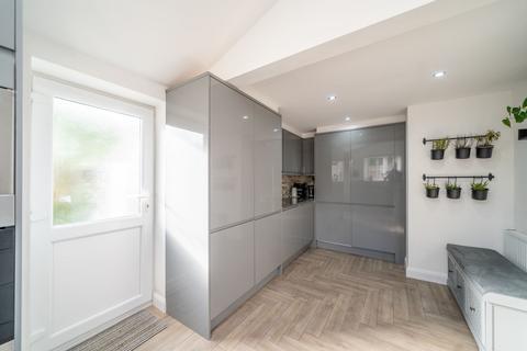 2 Bells Close, Lydiate, Liverpool, L31 4ES