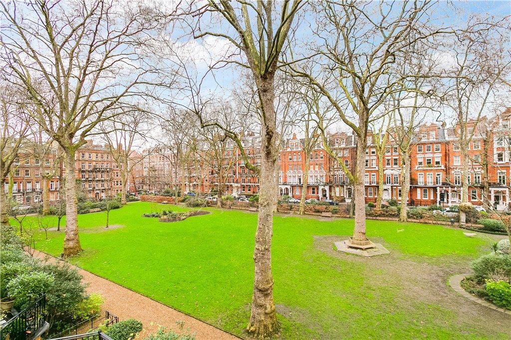 Bramham Gardens