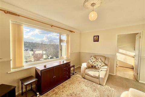 5 Broom Chase, Rotherham, S60 2SQ