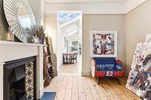 4 bedroom terraced house for sale, Grandison Road, SW11