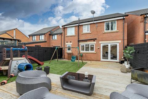 4 bedroom detached house for sale, Amelia Stewart Lane, Crossgates, Leeds, West Yorkshire