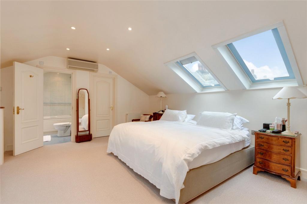 Baynes-mews-belsize-park-nw3