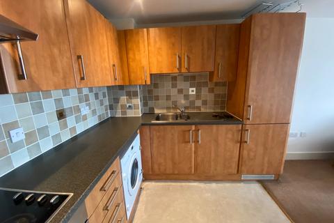 2 bedroom apartment to rent, Flat , Altamar, Kings Road, Swansea