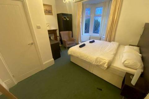 5 bedroom house share to rent, Alexandra Guest House,  Victoria Road East, Hebburn