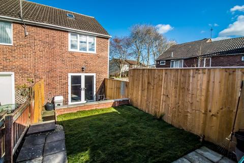 2 bedroom terraced house for sale, Featherstone, Oxclose, Washington