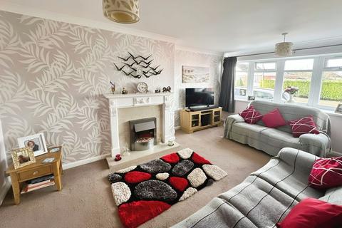 2 bedroom bungalow for sale, Burnham Close, Kingswinford