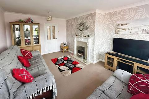 2 bedroom bungalow for sale, Burnham Close, Kingswinford