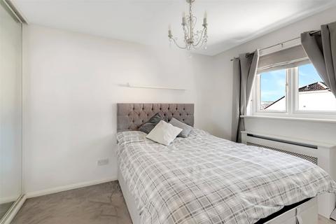 14 Bramble Walk, Roundswell, Barnstaple, EX31 3RF