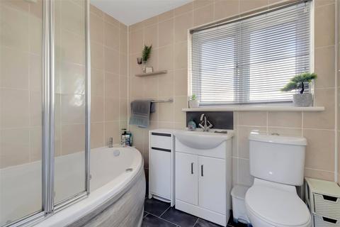 14 Bramble Walk, Roundswell, Barnstaple, EX31 3RF