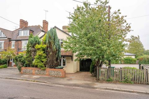 3 bedroom detached house to rent, Hope Cottage, London Road Newport, Saffron Walden, Essex, CB11