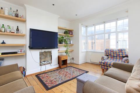 2 bedroom flat to rent, Edgeley Road, London SW4