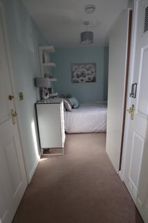 1 bedroom in a house share to rent, Dolphin Road