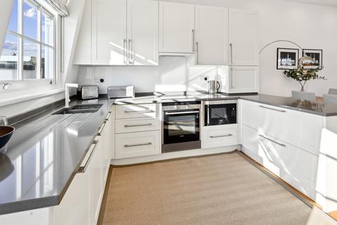 2 bedroom flat for sale, Moreton Terrace, London, SW1V