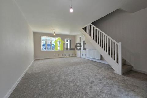 3 bedroom detached house to rent, Northampton NN3